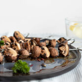 Gegrillte Champignon Spieße
