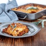 low carb Kürbis Lasagne mit Salbei & Preiselbeeren