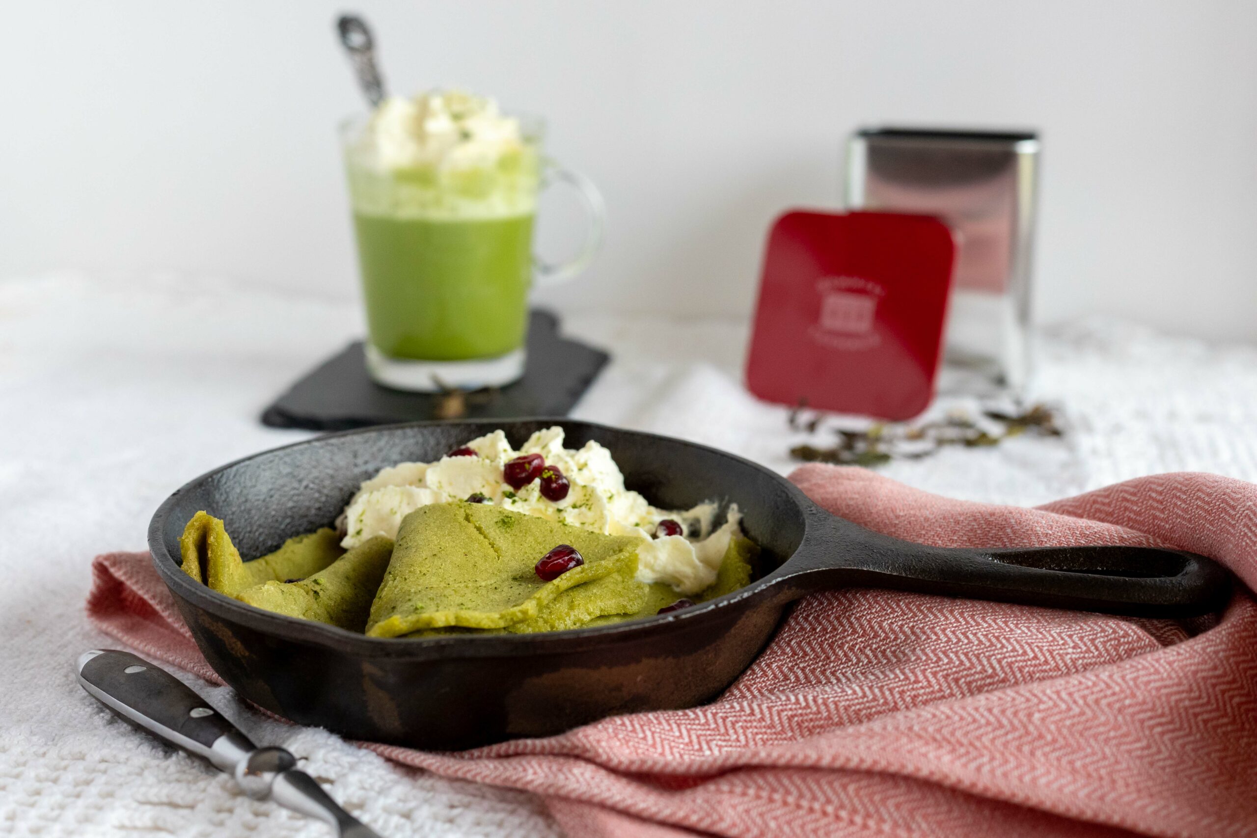 Matcha Palatschinken Pancakes | Matcha Latte