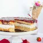 Low carb Erdbeer-Käse-Sahne Torte