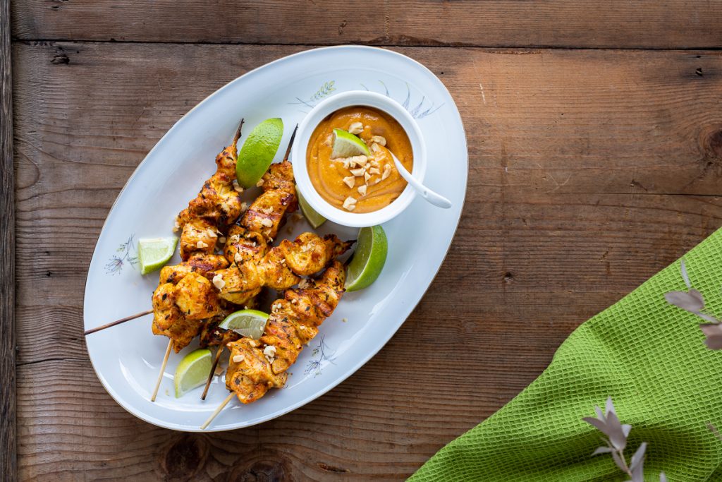 Chicken Satay Spieße mit Erdnusssauce Chicken Satay Spieße mit Erdnusssauce