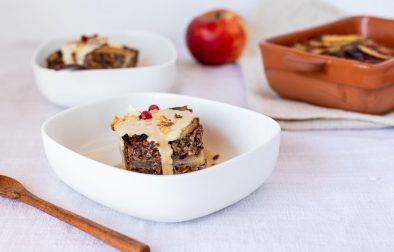 cropped-low-carb-baked-oatmeal-mit-Apfel-©-Lisa-Shelton-7.jpg