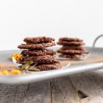 Vegane low carb Schoko Kekse mit Ingwer