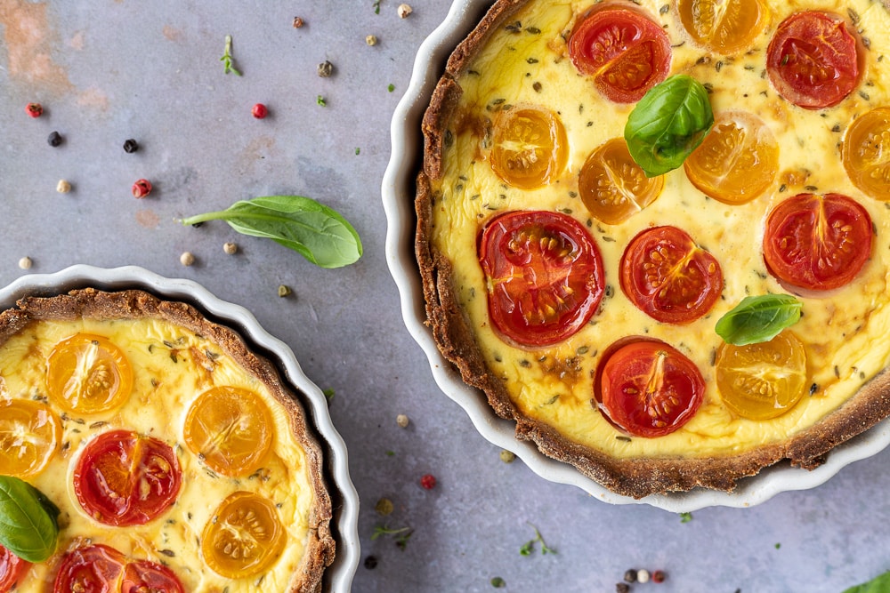 Low carb Quiche mit Tomaten & Basilikum (glutenfrei) Low carb Quiche mit Tomaten & Basilikum (glutenfrei)
