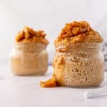 Low carb Tassenkuchen mit Bratapfel Topping