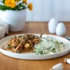 Pilzrahm Geschnetzeltes mit Weißkraut Salat © Lisa Shelton-4