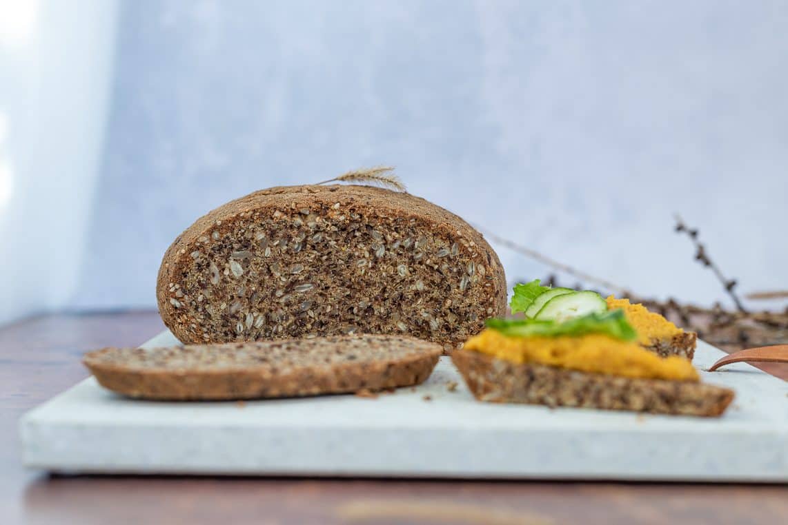 Veganes low carb Körner Brot (glutenfrei)