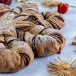 Zuckerfreier Vollkorn Hefestern mit Nutella Füllung
