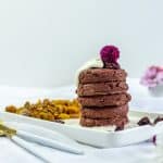 Rote Bete Hering Laibchen auf Mayo Dip mit karamellisierten Rüben