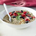 Süßer low carb Zucchini Porridge (zuckerfrei & glutenfrei)