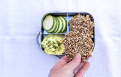 Knuspriger low carb Gewürz Cracker (glutenfrei)