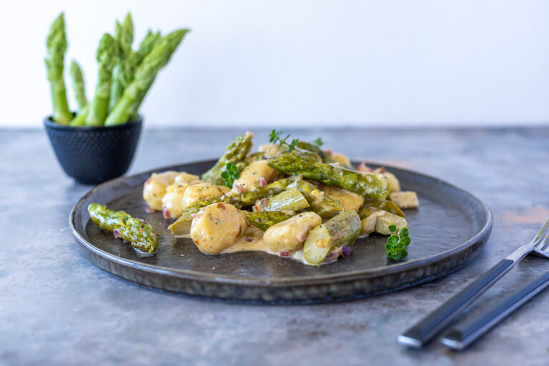 Cremige Gnocchi Spargel Pfanne (glutenfrei &amp; low carb)