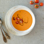 Schnelle geröstete Tomaten Suppe