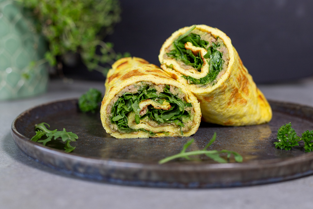 Low Carb Wrap mit Avocado-Thunfisch-Creme & Rucola